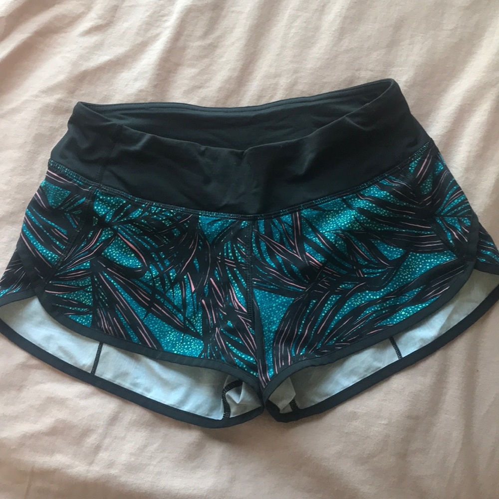 Lulu Lemon Speed Up Shorts 2.5”